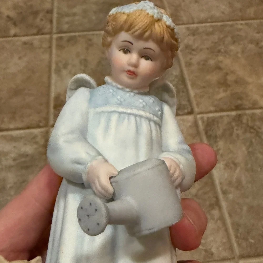 Home Interiors & Gifts Gardening Angel Figurine 14065-99 Blue Porcelain Cat 5